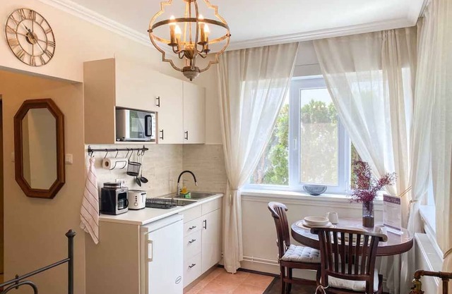 Studio with air conditioning