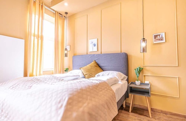 Group-Friendly 4BR | Close to Westbahnhof