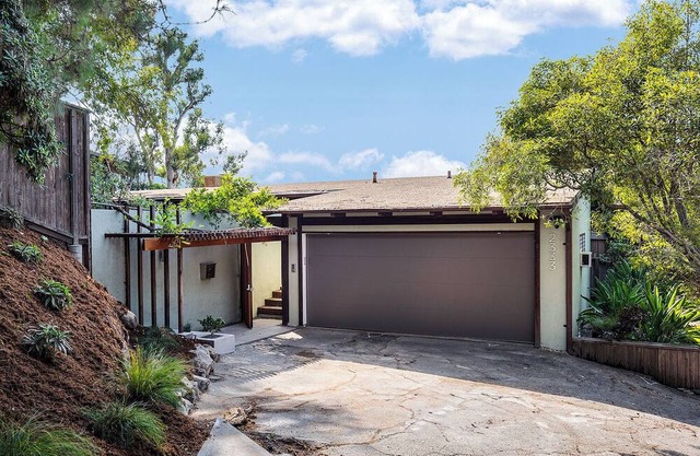 Spectacular Silver Lake View Home