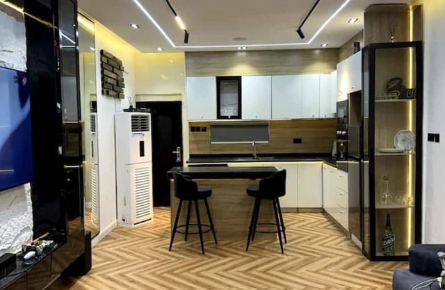 Luxury 2 BR Apt Free Parking, in a Secure Estate