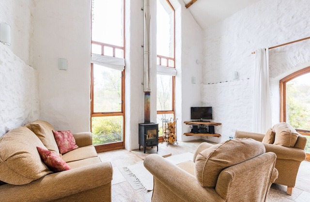 Harmony Cottage - Two Bedroom House, Sleeps 4