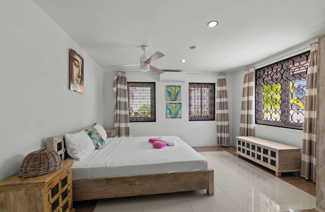 Exclusive villa in Brakkeput