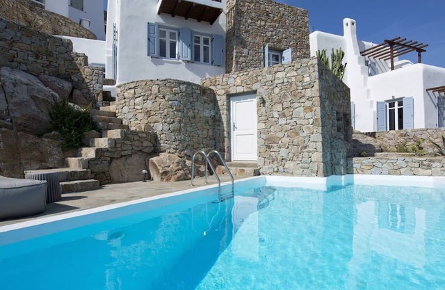 My Rental Homes - Villa Azur just 2km far from the famous beaches of Platys Gialos