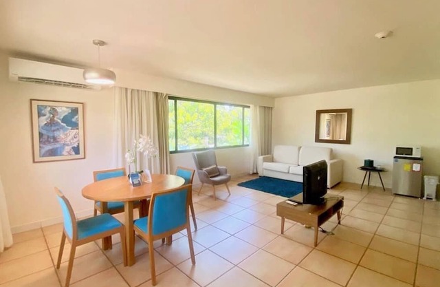 Cozy 1-bedroom apartment in Coronado Golf Residence