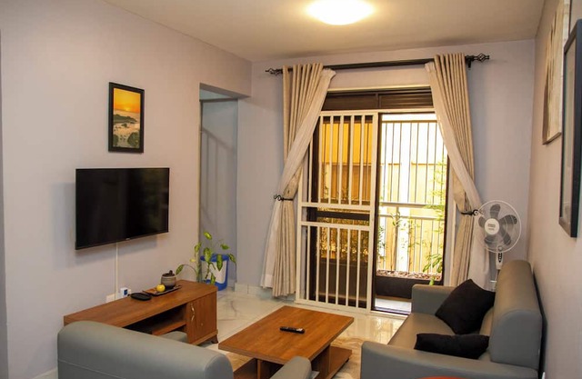 Kololo Business Suite-Pool, Gym, fast internet/Work, Relax & Unwind