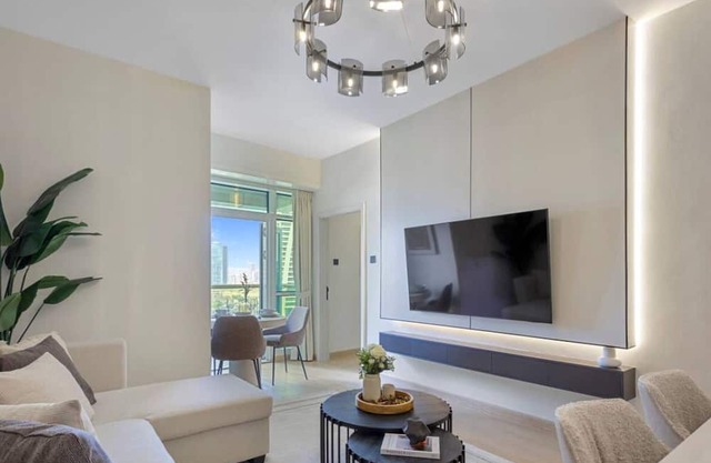 Stylish 1 Bedroom near metro station in JLT