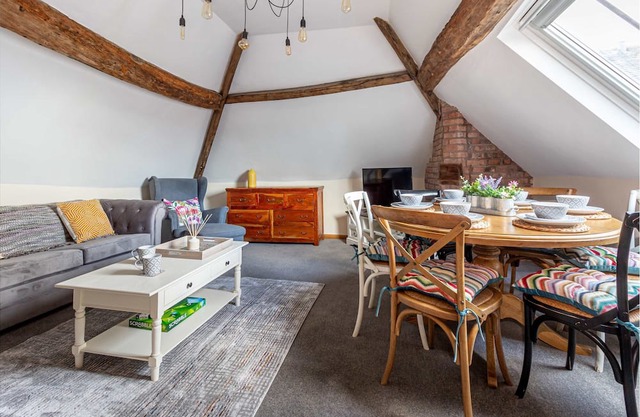 Host & Stay | Merchant House Penthouse