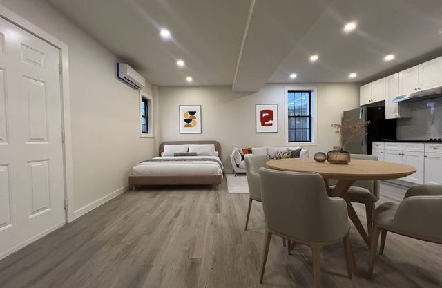 Cozy apartment in tranquil Yonkers with WiFi, AC