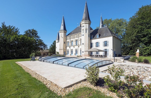 Chateau rental in Burgundy with 10 bedrooms in France