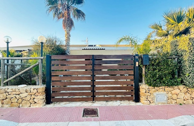 COTTAGE "MARETTIMO" CORNINO