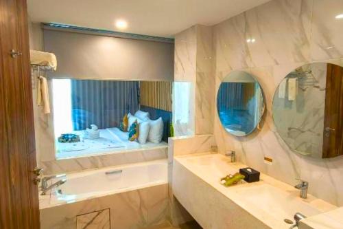Manggala 1 BR Junior Suite ZN184