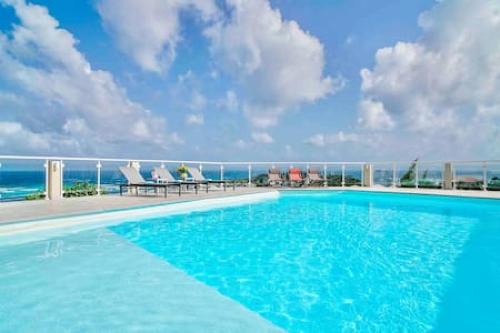 V5 Between sky and sea, Caribbean magical view
